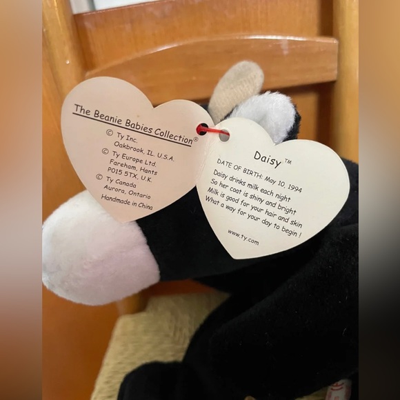 Ty Beanie Babies Daisy The Cow Retired,Tag Errors - Picture 2 of 7